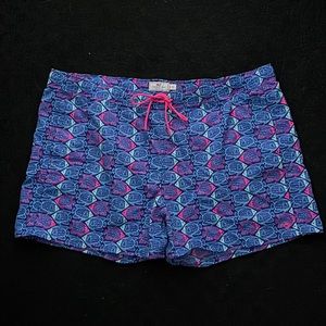 Vineyard Vines Shorts Size XL